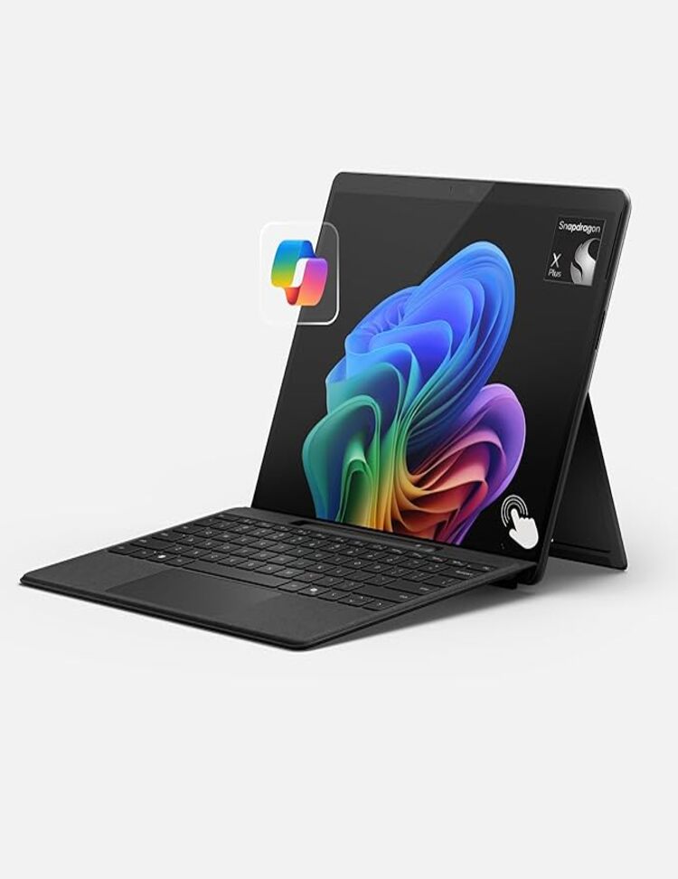 Microsoft Surface Pro Copilot Y PC Snapdragon X Plus 16GB RAM 512GB SSD Pantalla Tactil LCD Color Negro (No Incluye Teclado)
